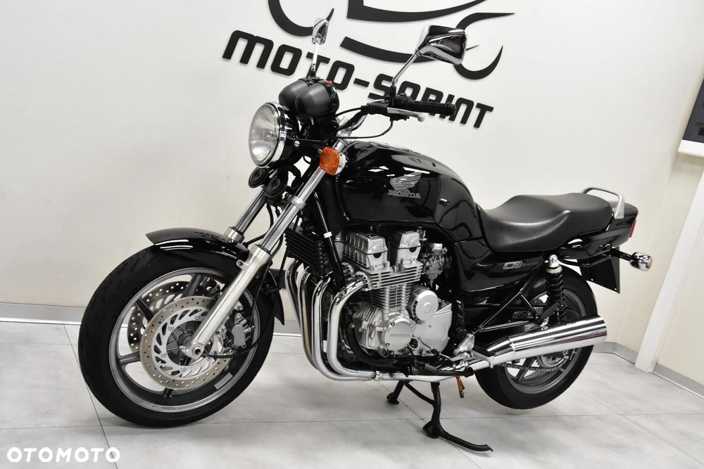 Honda CB - 8