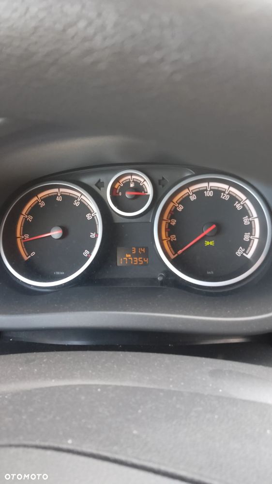 Opel Corsa 1.4 16V Active - 10