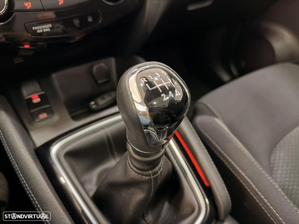 Nissan Qashqai 1.5 dCi N-Connecta - 21