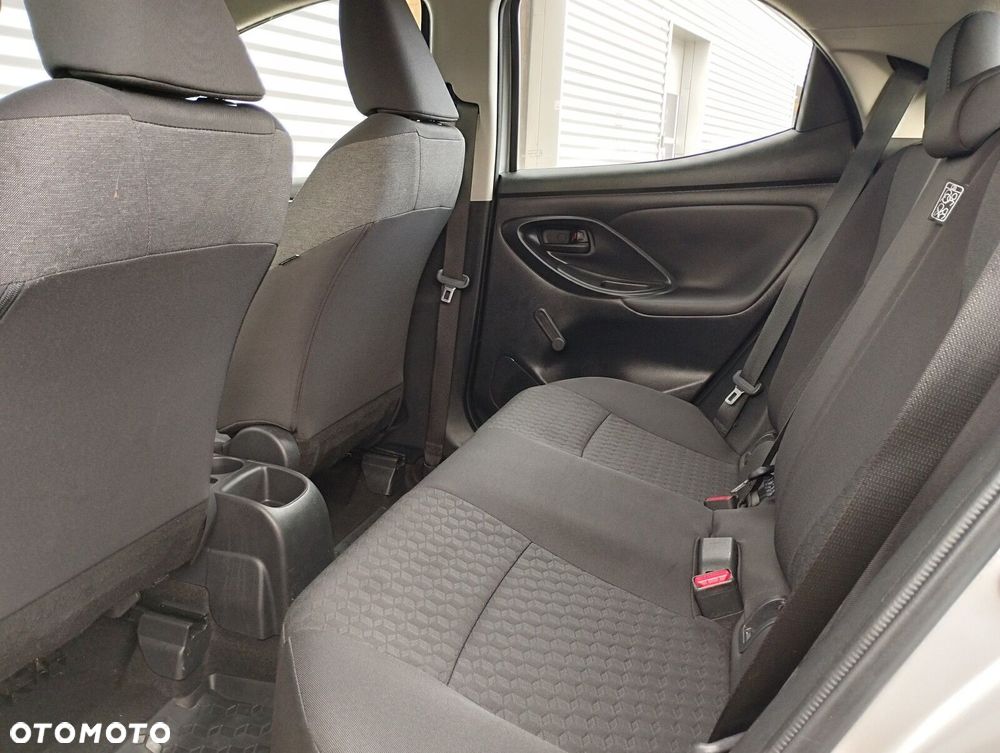 Toyota Yaris 1.5 Comfort CVT - 13