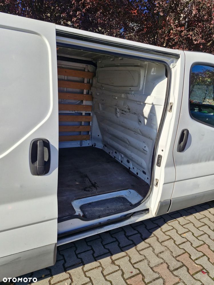 Opel vivaro - 17