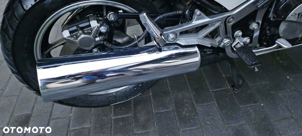 Yamaha FJ - 4
