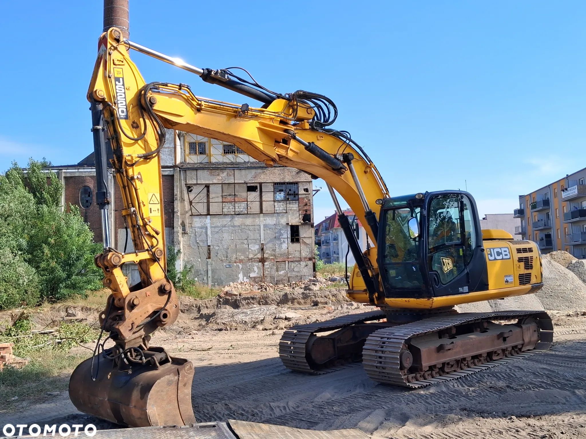 JCB JS 220 NLC T4 - 1