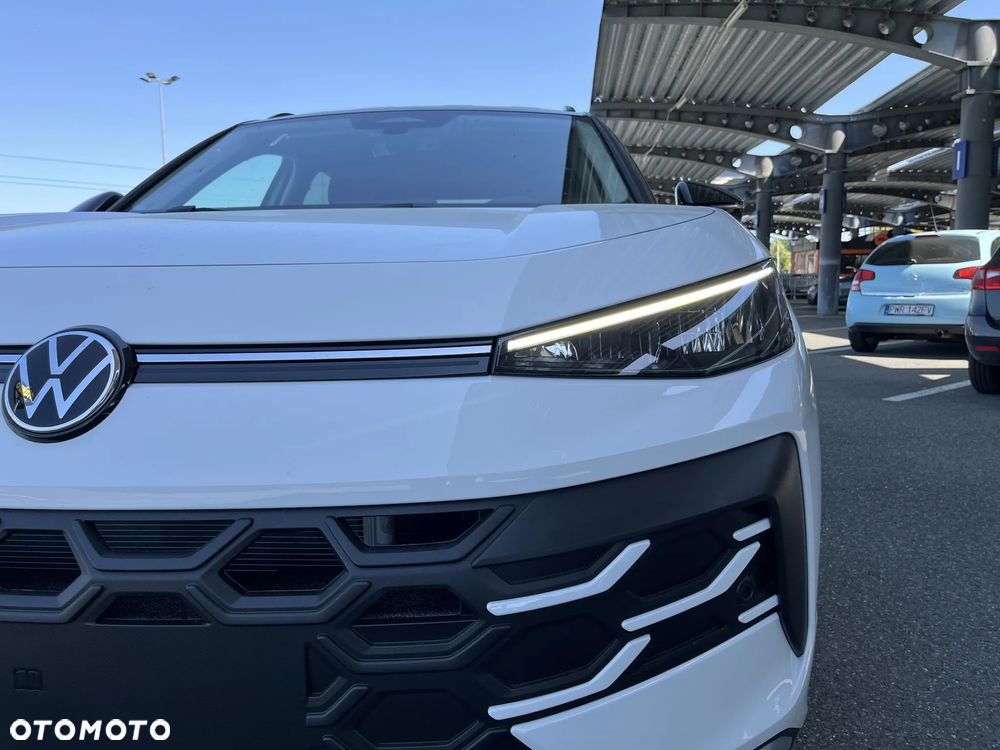 Volkswagen T-Roc 1.5 eTSI Life DSG - 24