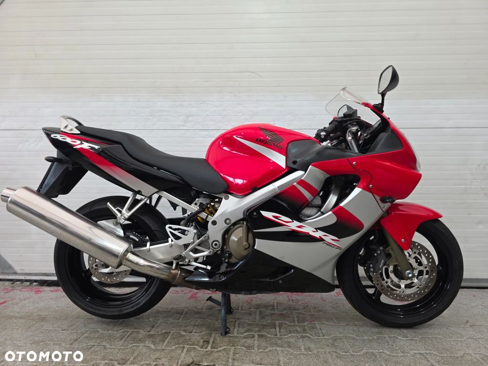 Honda CBR - 3