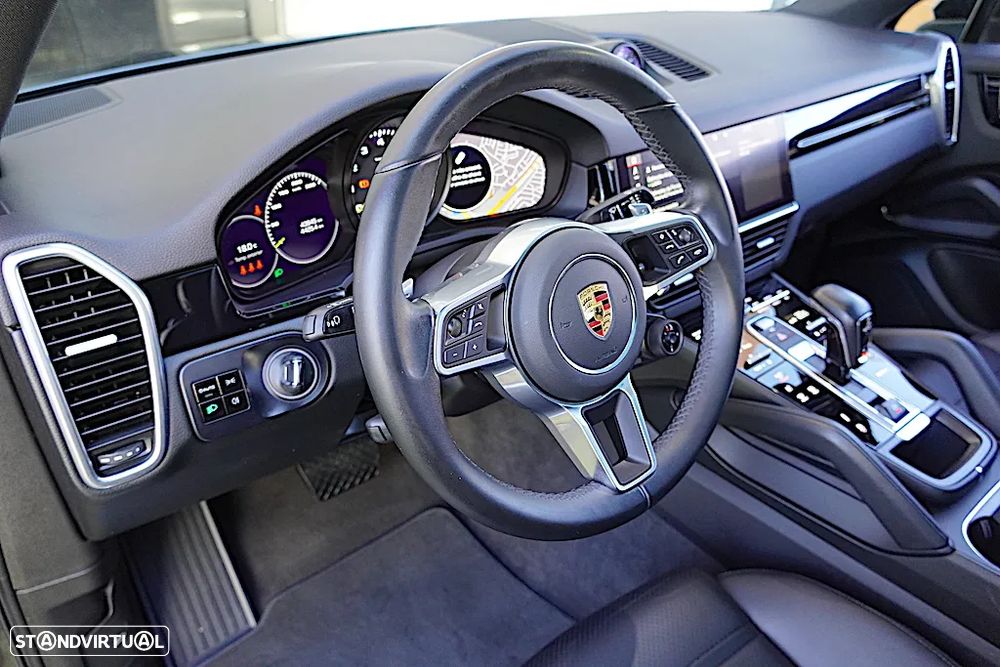 Porsche Cayenne Coupé E-Hybrid - 27