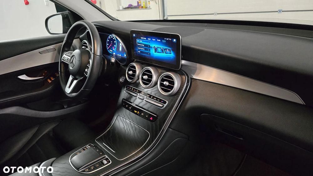 Mercedes-Benz GLC 300 de 4Matic 9G-TRONIC AMG Line Plus - 8