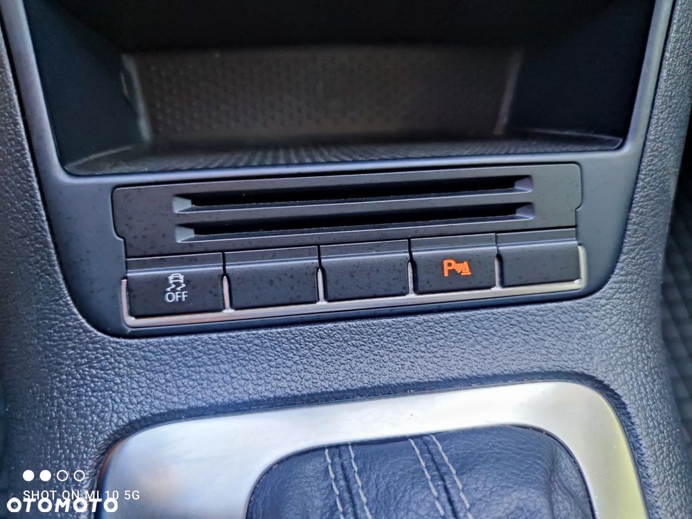 Volkswagen Golf Plus 1.6 TDI Comfortline DSG - 33