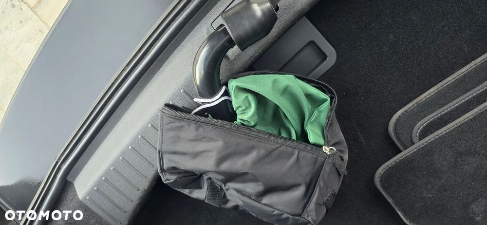 Ford Kuga 1.5 EcoBoost 2x4 Black & Silver - 24