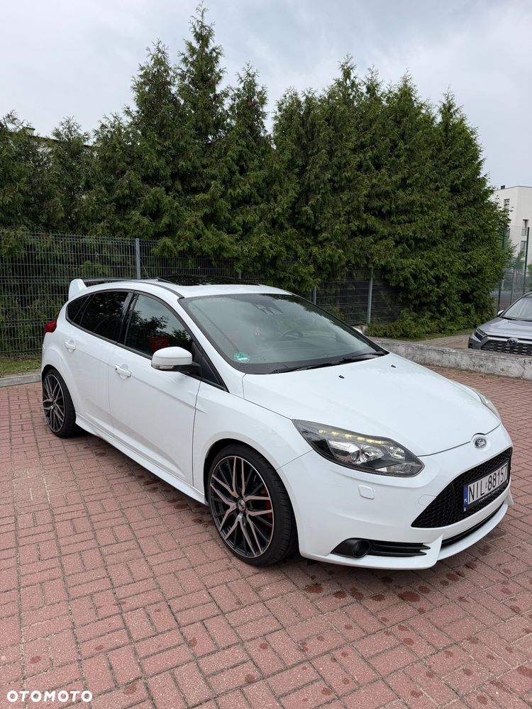 Ford Focus 2.0 EcoBoost ST - 5
