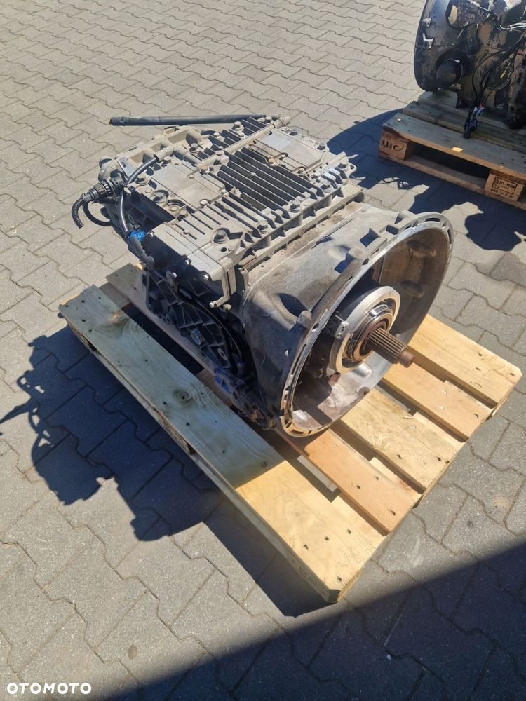 Skrzynia Biegów VOLVO Renault DXI FM FH I-Shift AT2412D Euro 5 AT 2412D FMX