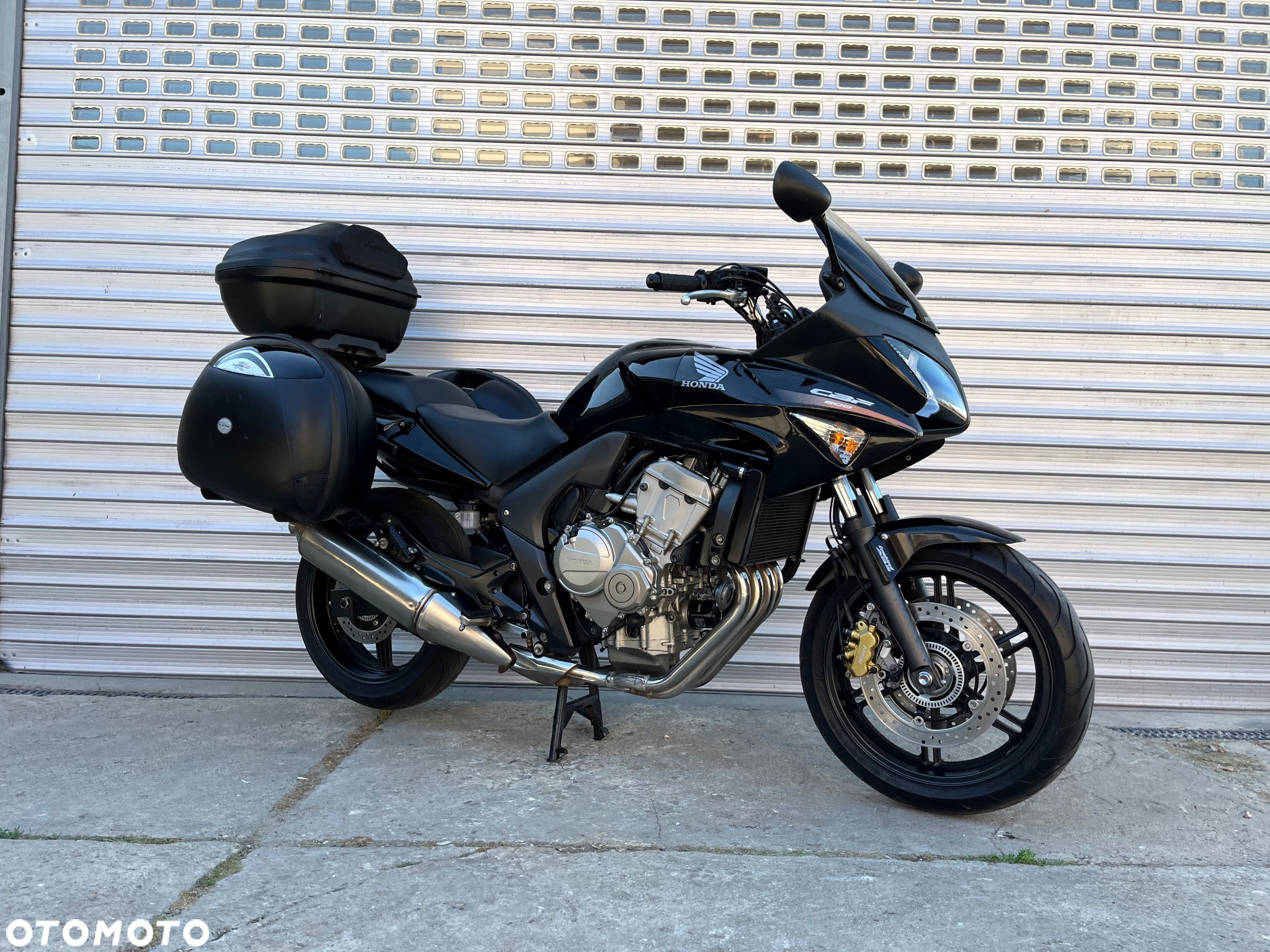 Honda CBF - 37