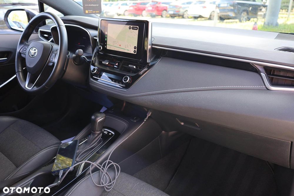 Toyota Corolla 2.0 Hybrid Executive - 35