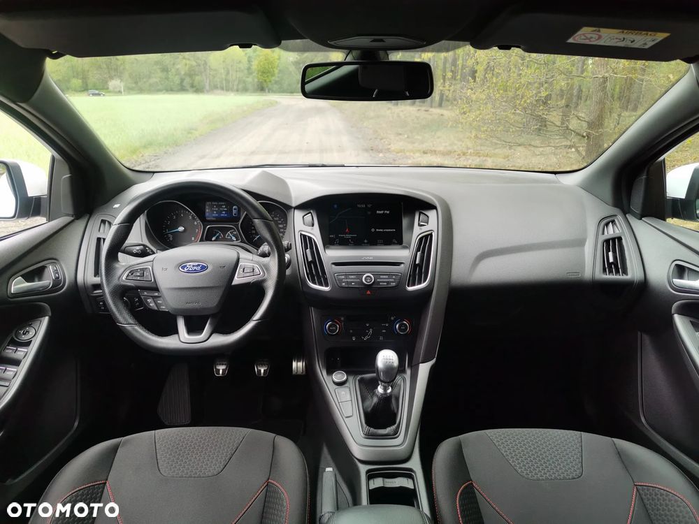 Ford Focus 1.5 EcoBoost STart-Stopp-System ST-LINE - 7