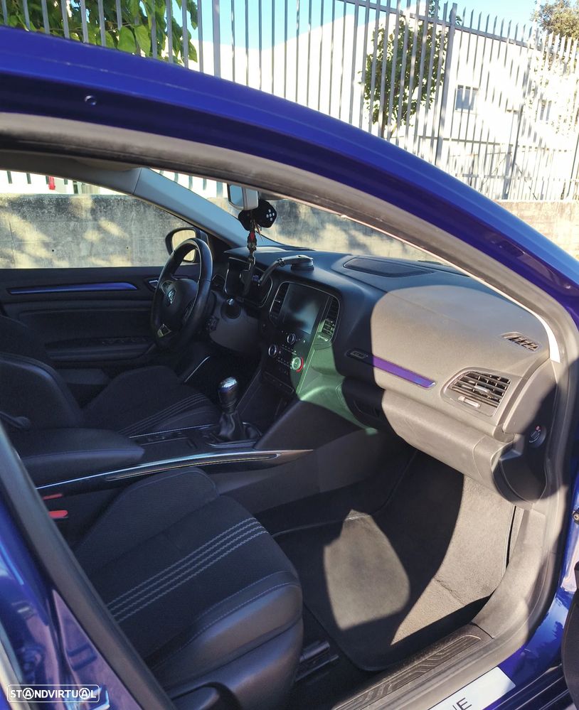 Renault Mégane - 18