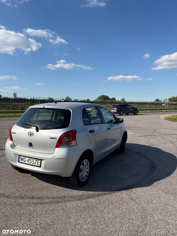 Toyota Yaris 1.0 Life - 6