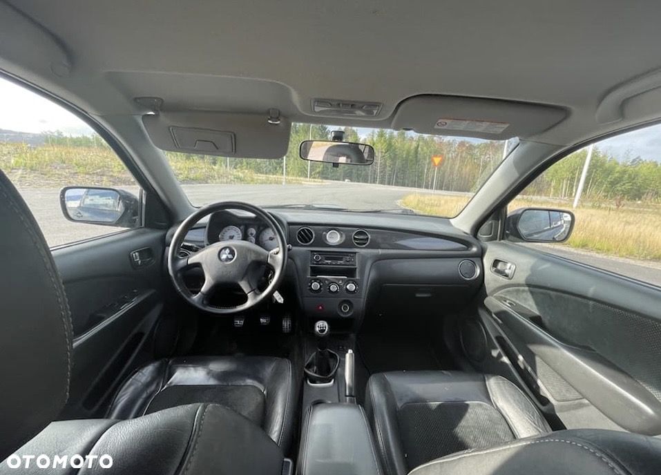 Mitsubishi Outlander 2.0 Turbo 4WD - 5