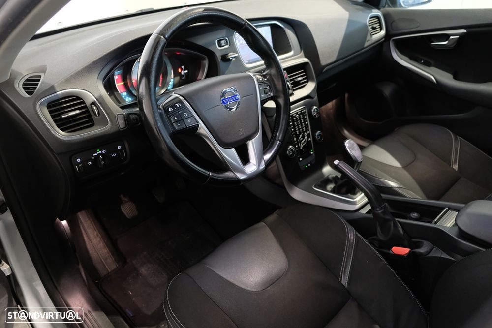 Volvo V40 1.6 D2 Momentum - 8