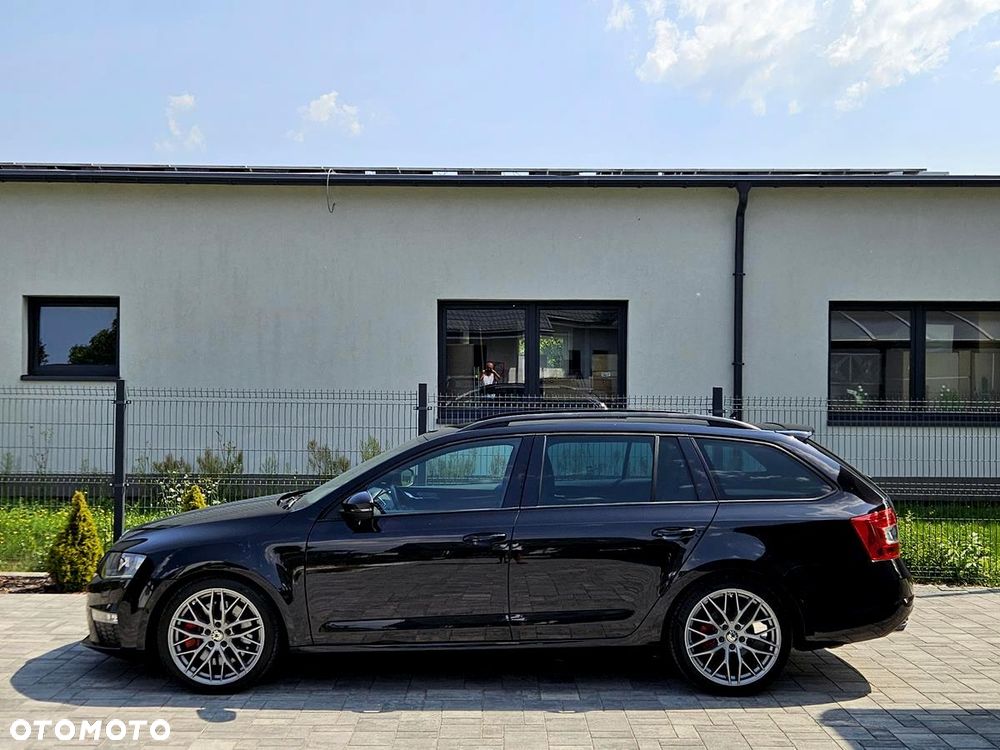Skoda Octavia 2.0 TDI DSG RS - 7