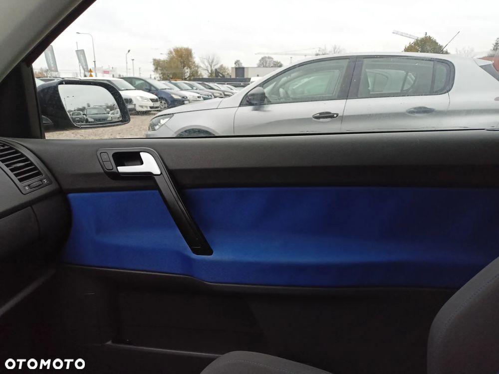 Volkswagen Polo - 12