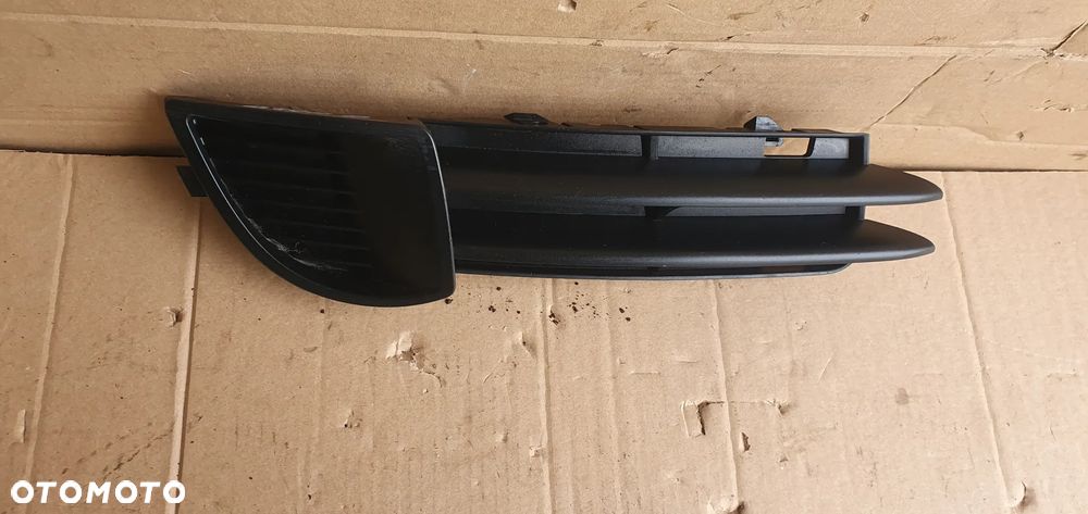 Kratka zderzaka prawy przód przednia prawa Audi A3 8P 8P4807682A - 2