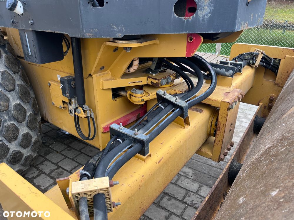 Caterpillar CAT CS56 - 11