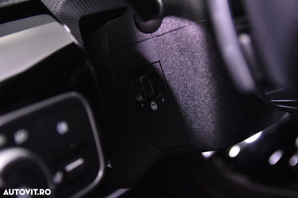 Mercedes-Benz CLA 250 e 8G-DCT - 18