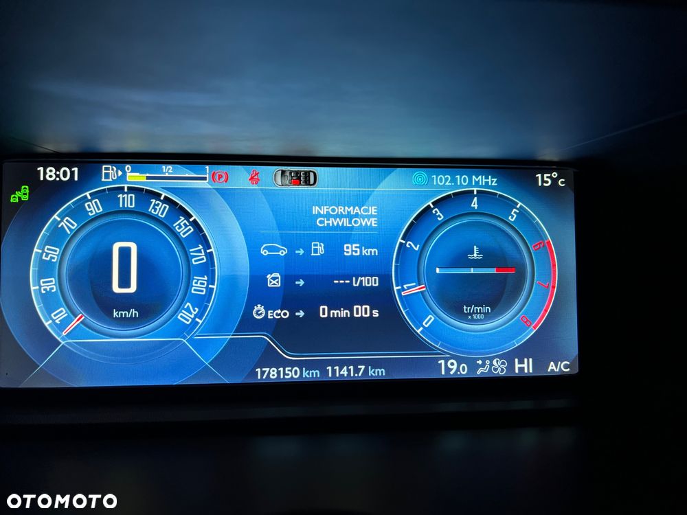Citroën C4 Picasso PureTech 130 Stop&Start Exclusive - 23