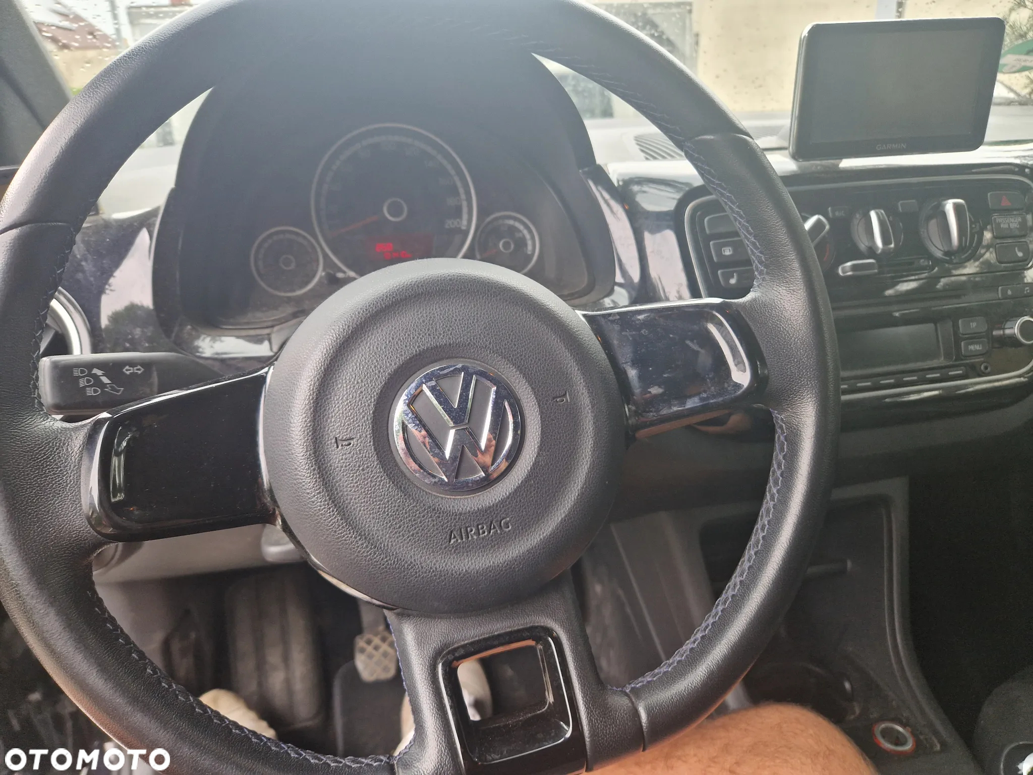 Volkswagen up! club - 14