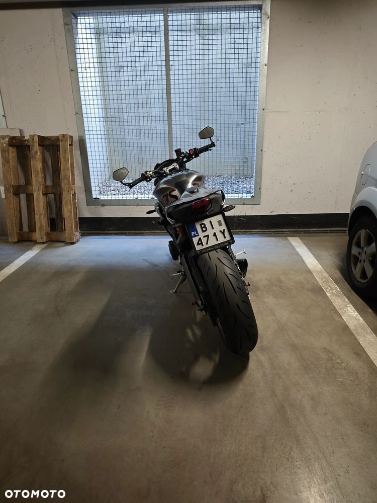 Triumph Street Triple - 5