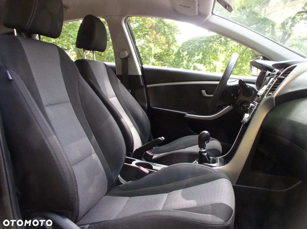 Hyundai i30 blue 1.4 Classic - 19