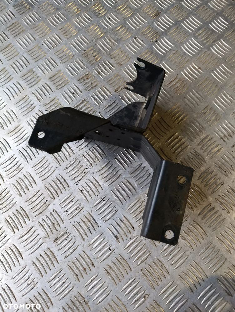 Mocowanie Podstawa Pompy Abs Iveco Daily 06-14 - 3