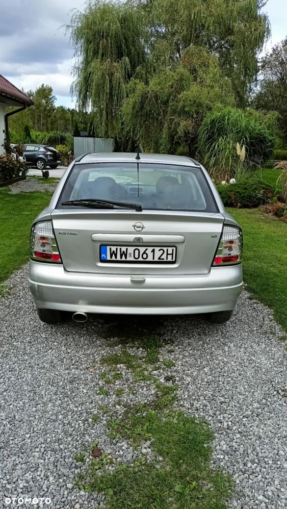 Opel Astra 1.6 - 6