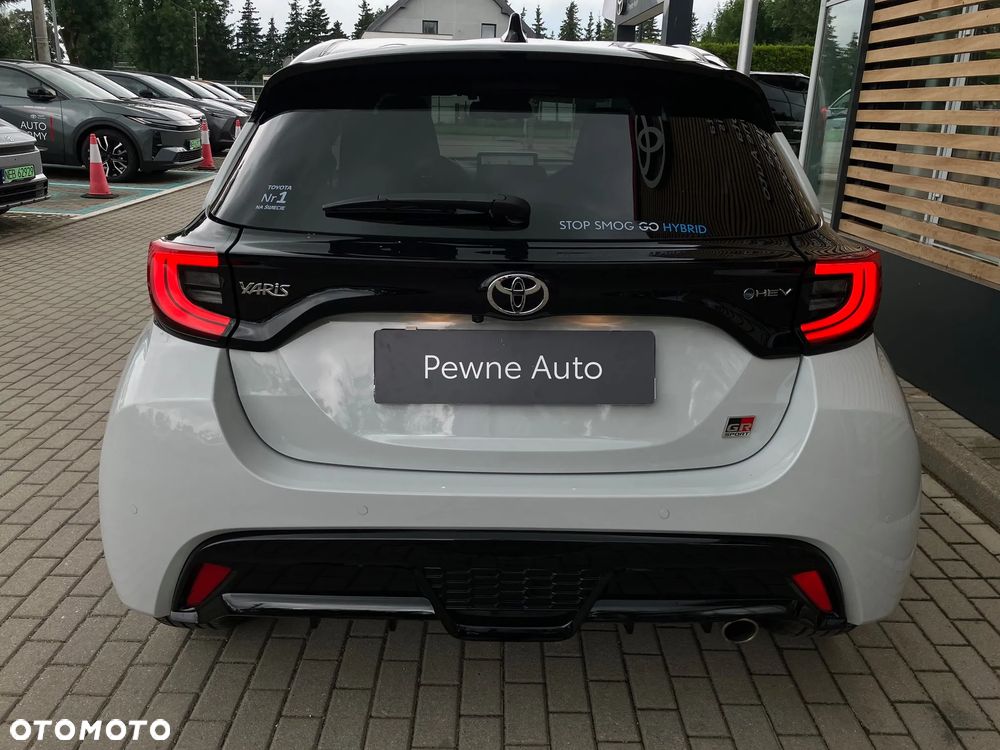 Toyota Yaris Hybrid 1.5 GR Sport - 7