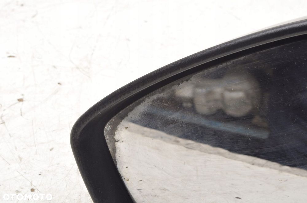 LANCIA MUSA LUSTERKO LEWE 7 PIN EUROPA - 5