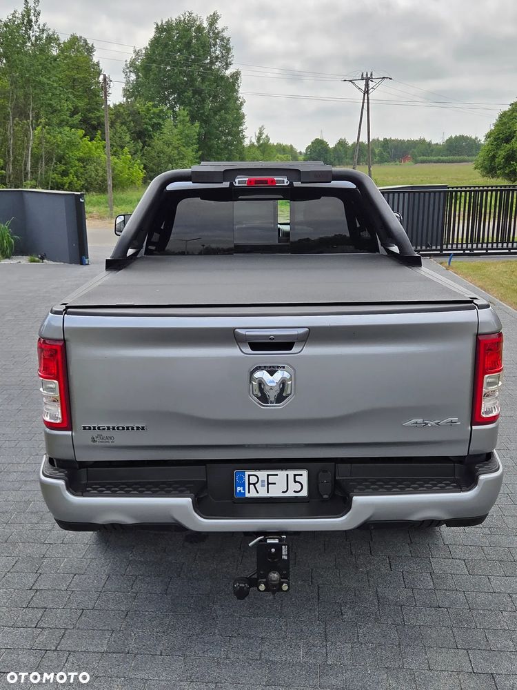 Dodge RAM 5.7 4x4 - 8