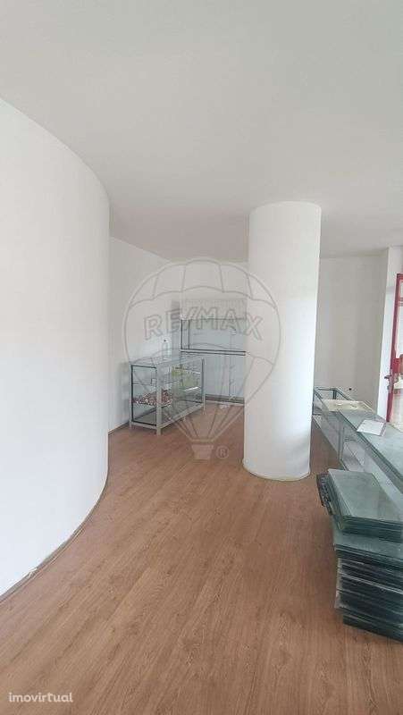 Loja  para arrendamento - Grande imagem: 3/3