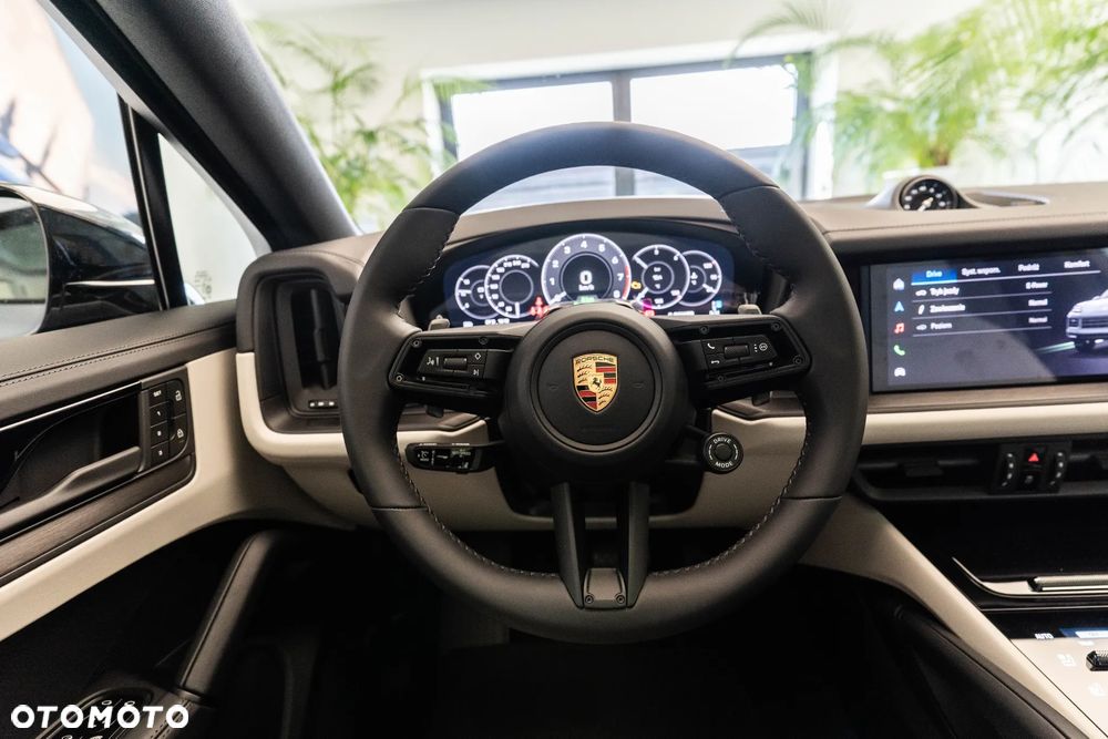 Porsche Cayenne E-Hybrid PHEV Black Edition - 17
