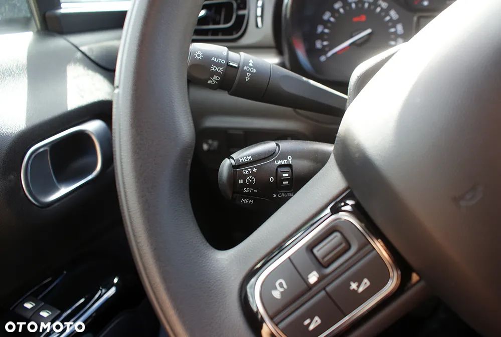 Citroën C3 BlueHDi 100 S&S FEEL - 13