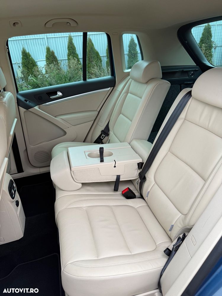 Volkswagen Tiguan 2.0 TDI SCR 4MOTION BlueMotion Technology DSG Lounge Sport & Style - 10