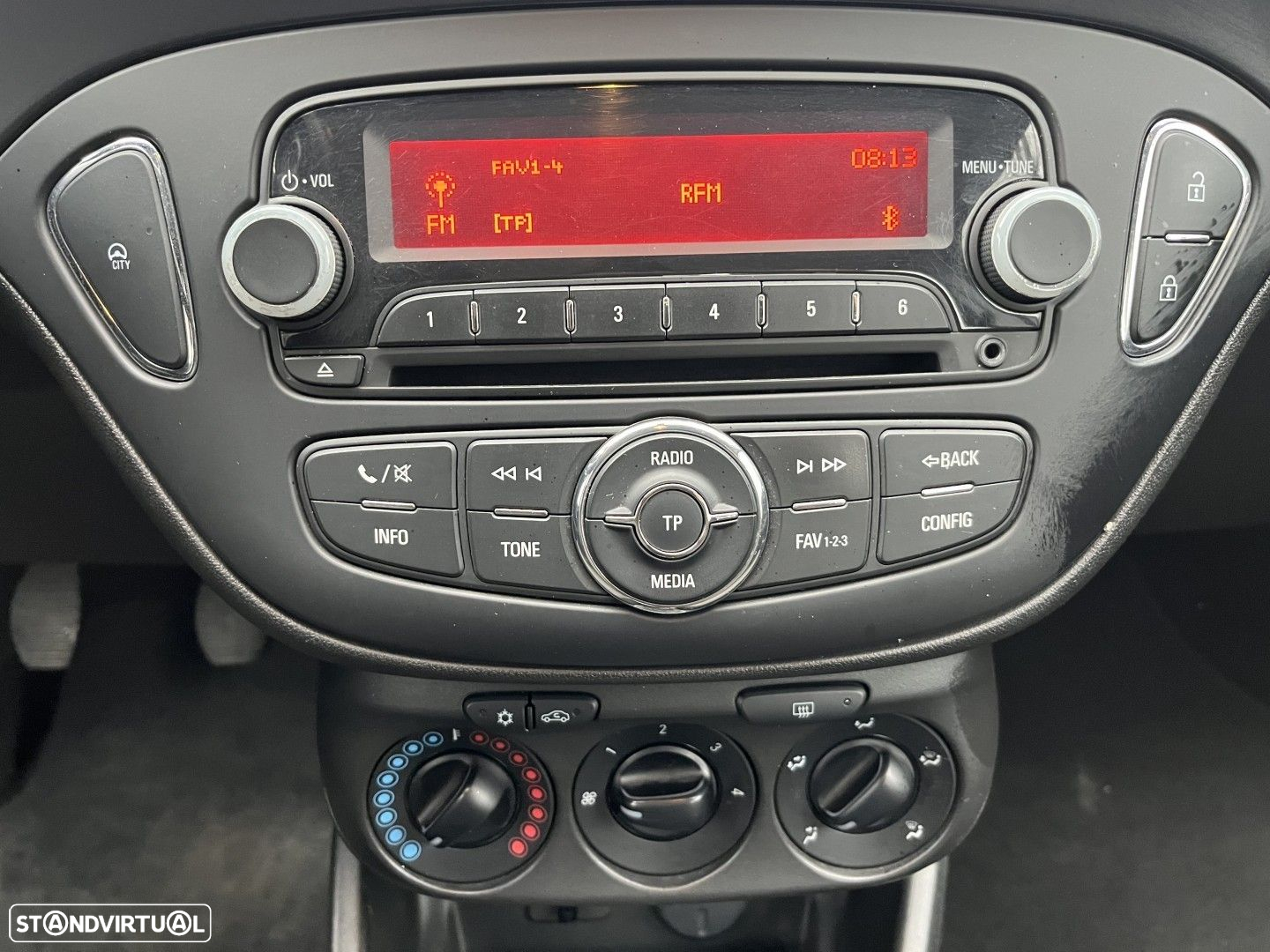 Opel Corsa 1.2 Enjoy - 9