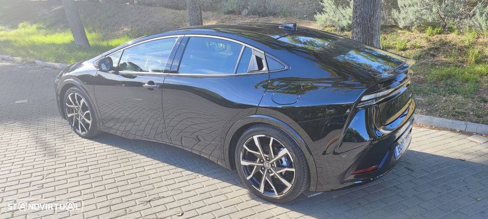 Toyota Prius - 3