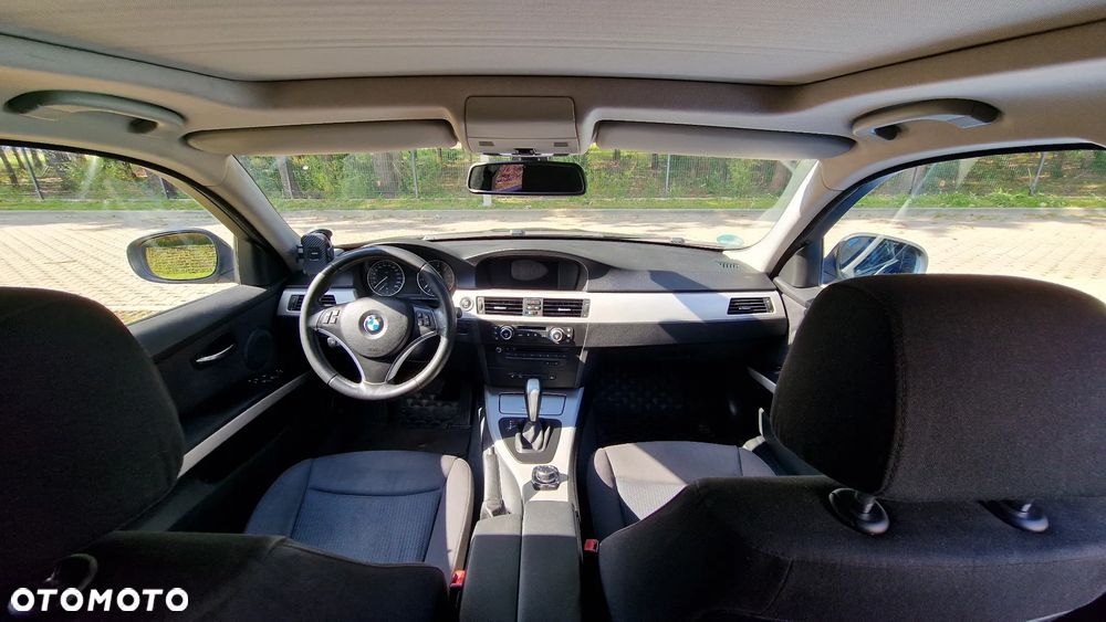 BMW Seria 3 320i - 8