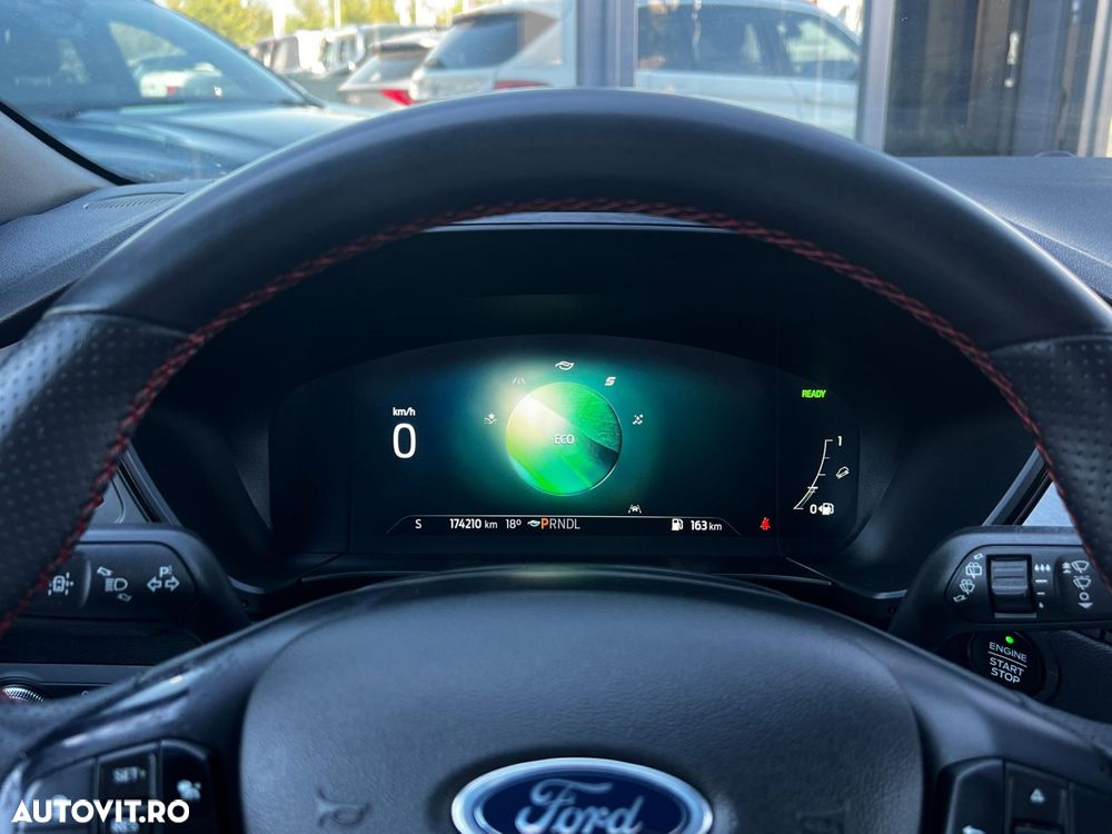 Ford Kuga 2.5 Duratec FHEV ST-LINE - 24