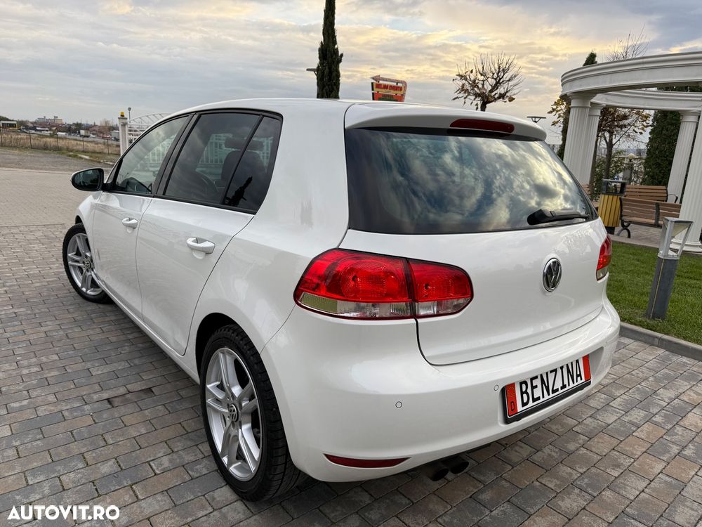 Volkswagen Golf 1.4 TSI Comfortline DSG - 2