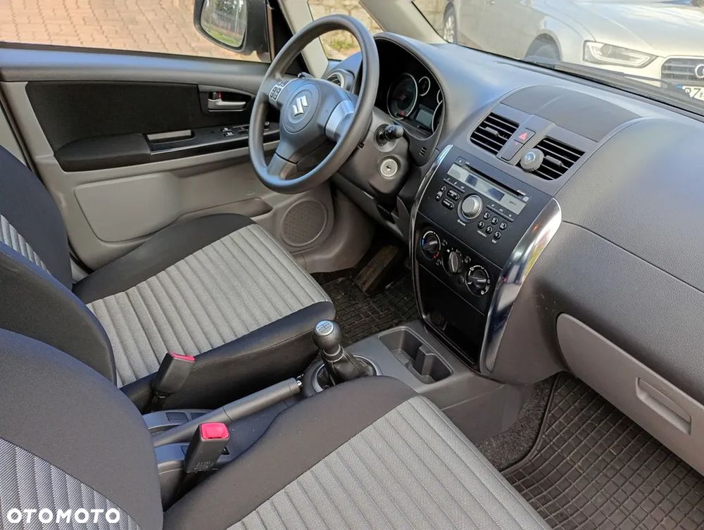 Suzuki SX4 - 7