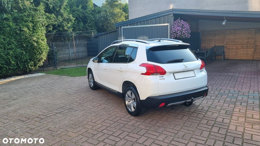Peugeot 2008 1.6 BlueHDi Allure - 4