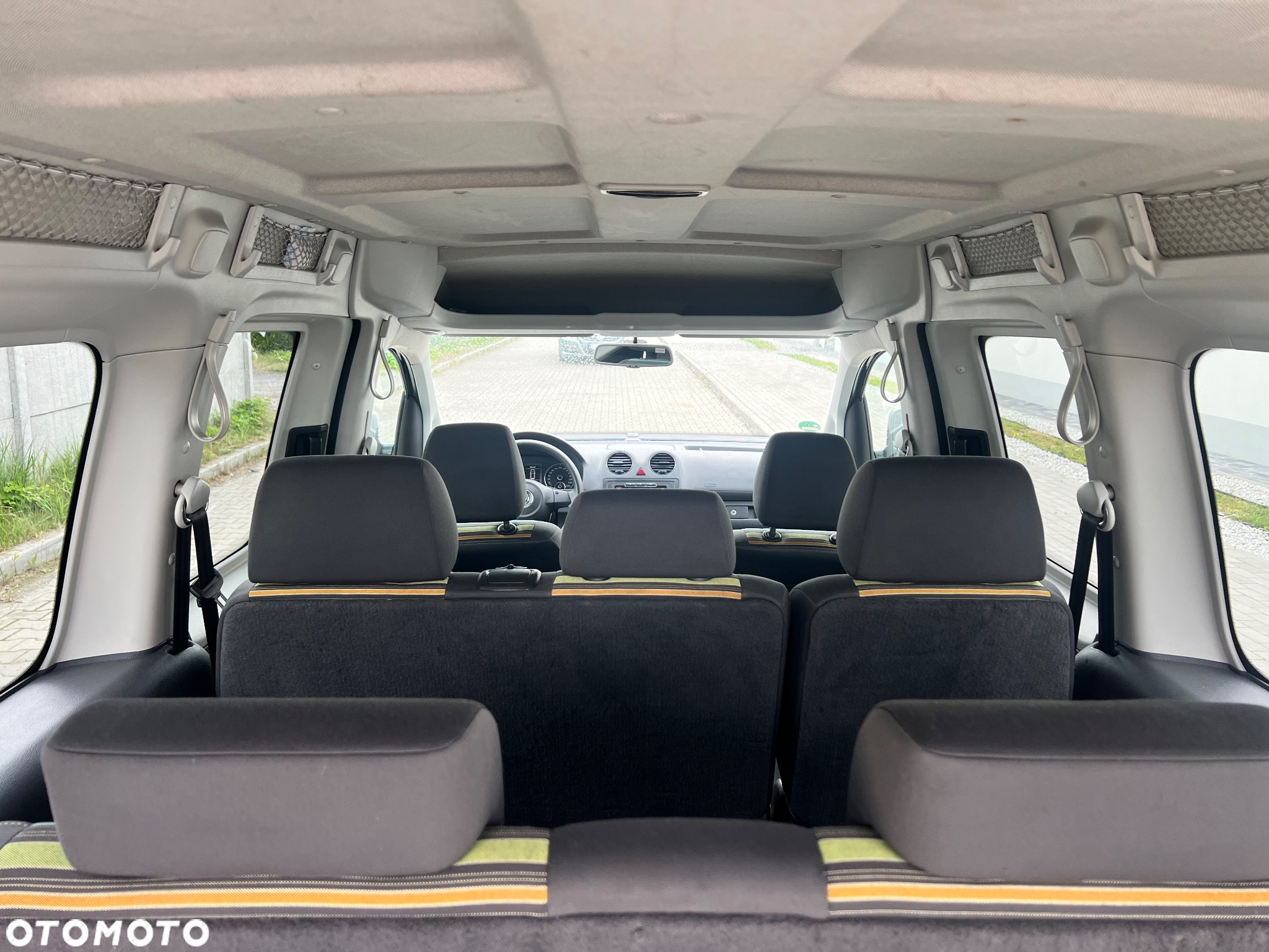 Volkswagen Caddy Maxi 1.6 TDI Comfortline DSG - 28