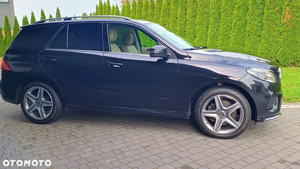 Mercedes-Benz GLE 350 d 4-Matic - 4