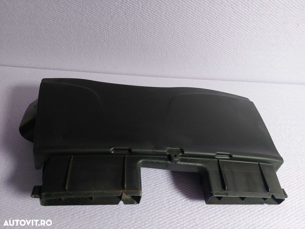 Difuzor captare aer BMW E90 E91 E92 E84 Cod 7798772 - 1